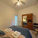 Warm Hideaway In Vibrant Tuscolano